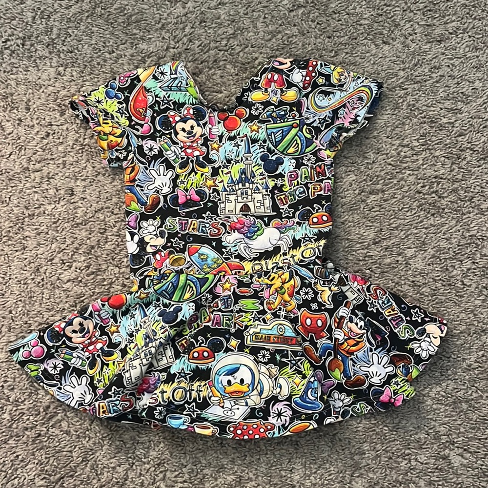 Disney World twirl onsie 2t “paint the park” themed, great for festival of arts